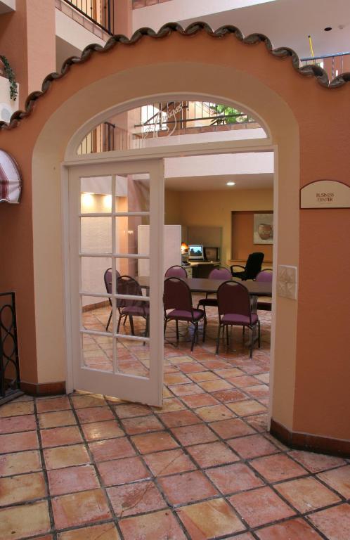 Barcelona Suites Αλμπουκέρκι Εξωτερικό φωτογραφία